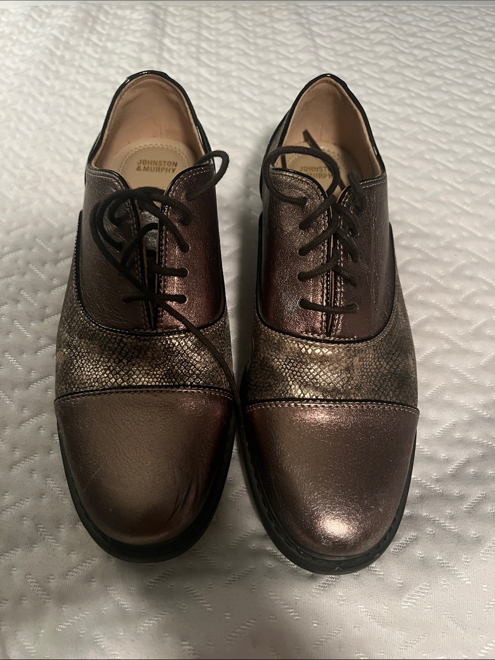 Johnston & Murphy Women's Metallic Brown Lace-Up oxfords